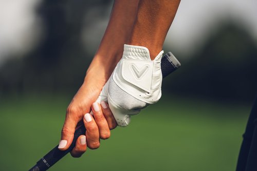 Callaway Golf Fusion Glove (Ladies, Medium, White/Silver, Worn on Left Hand)