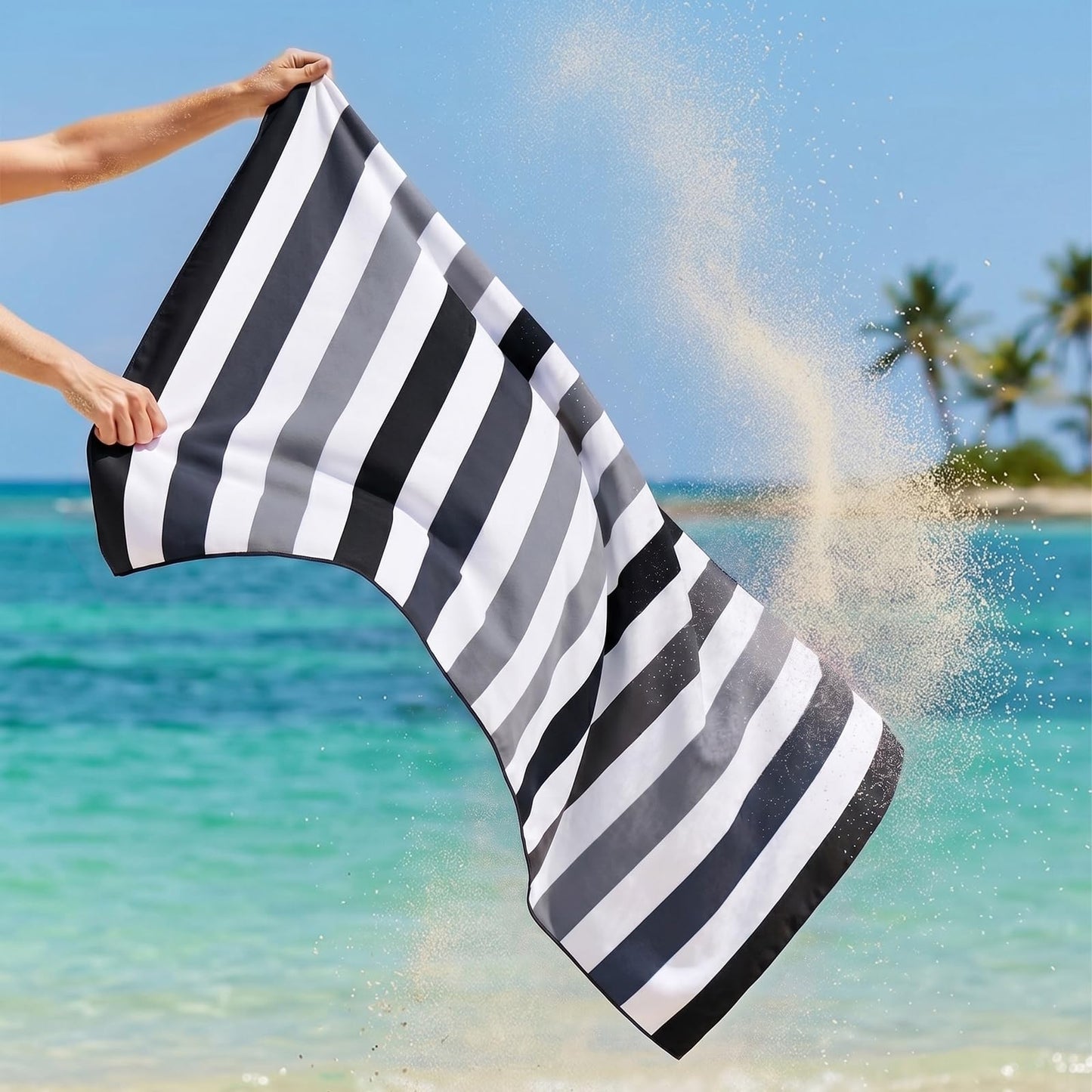 Exclusivo Mezcla Microfiber Quick Dry Beach Towel, Oversized Lightweight Sandfree Pool Towel for Swimming Camping Travel with Bag (Black, 35x70 Inches)