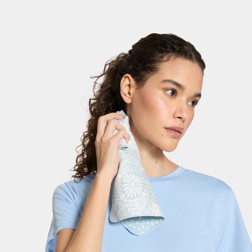 MISSION Cool Anywhere Towel 2-Pack- Soft, Lightweight Fabric - Cools Up to 2 Hours - UPF 50 Sun Protection - Machine Washable (Tonal Blue Fog)