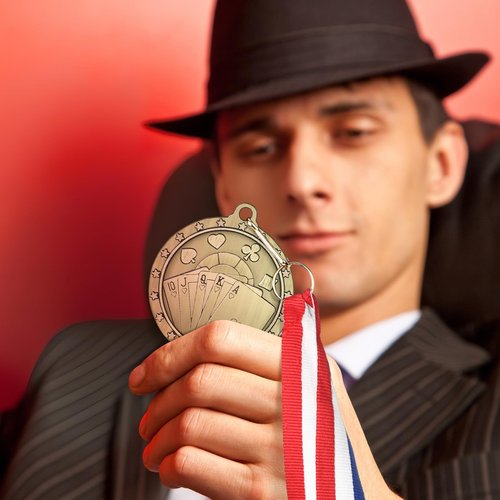 Loetere 12 Pcs Poker Tournament Medals Playing Cards Prizes Poker Trophy Texas Card Medal Awards Personalized Custom Relief with Spades Hearts Diamonds Clubs
