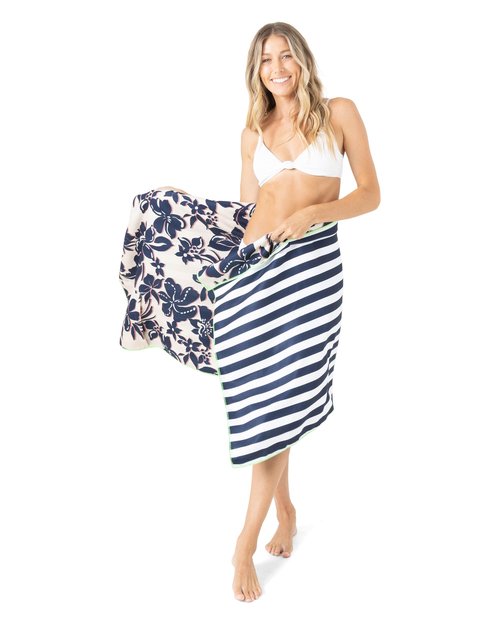 Roxy Cabana Beach Towel – Soft & Absorbent, Quick-Dry, Oversized 60" x 30" Pool & Bath Towel for Beach, Pool, and Travel, Mood Indigo, OS