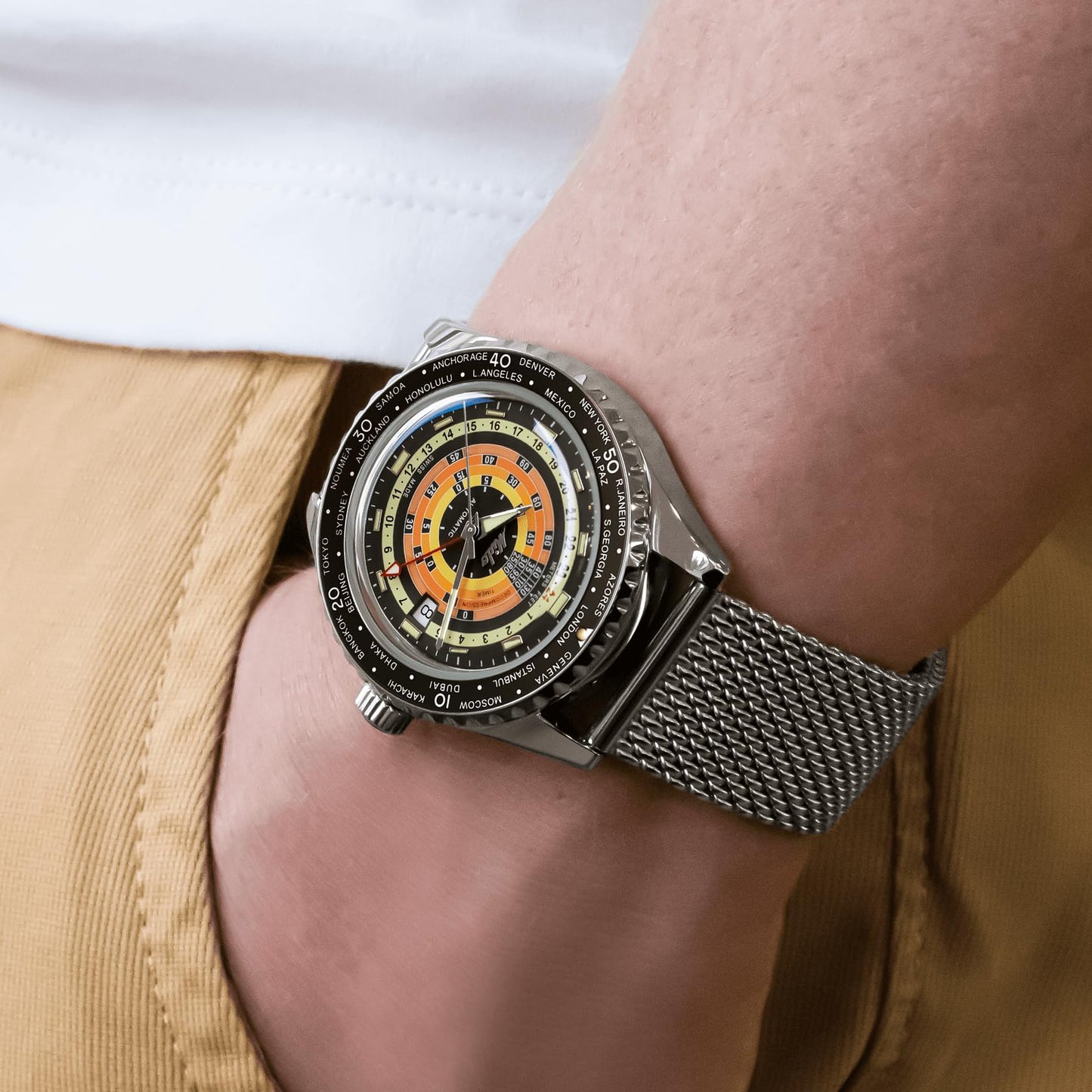 MIDO Ocean Star Decompression Worldtimer - Swiss Automatic GMT Watch for Men - Black Dial - Stainless Steel 40.5mm Case - M0268291705100