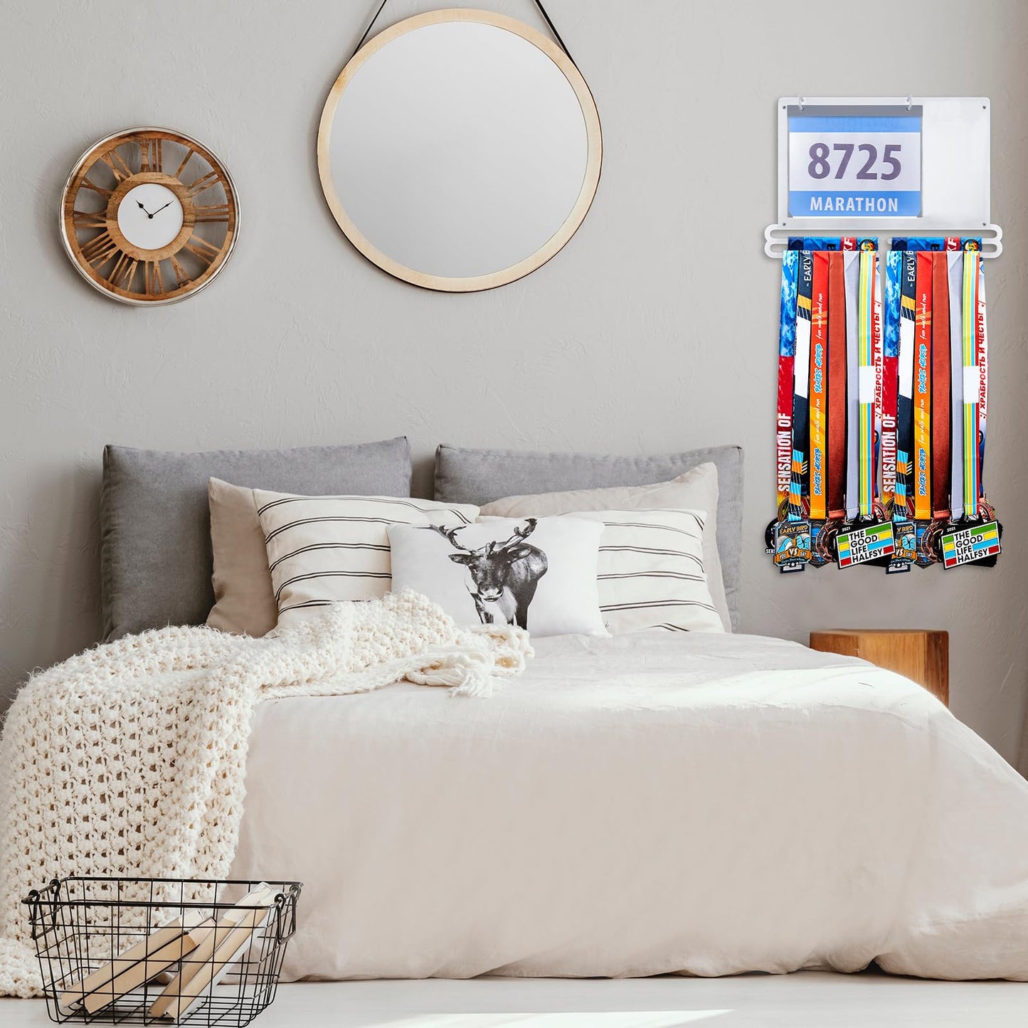 Moxweyeni Race Medal and Bib Display Medal Hanger Running Bib Holder Wall Mounted Hanging Rack stands Gifts for Runners(White,15.8 x 10.7 Inch,Stylish)