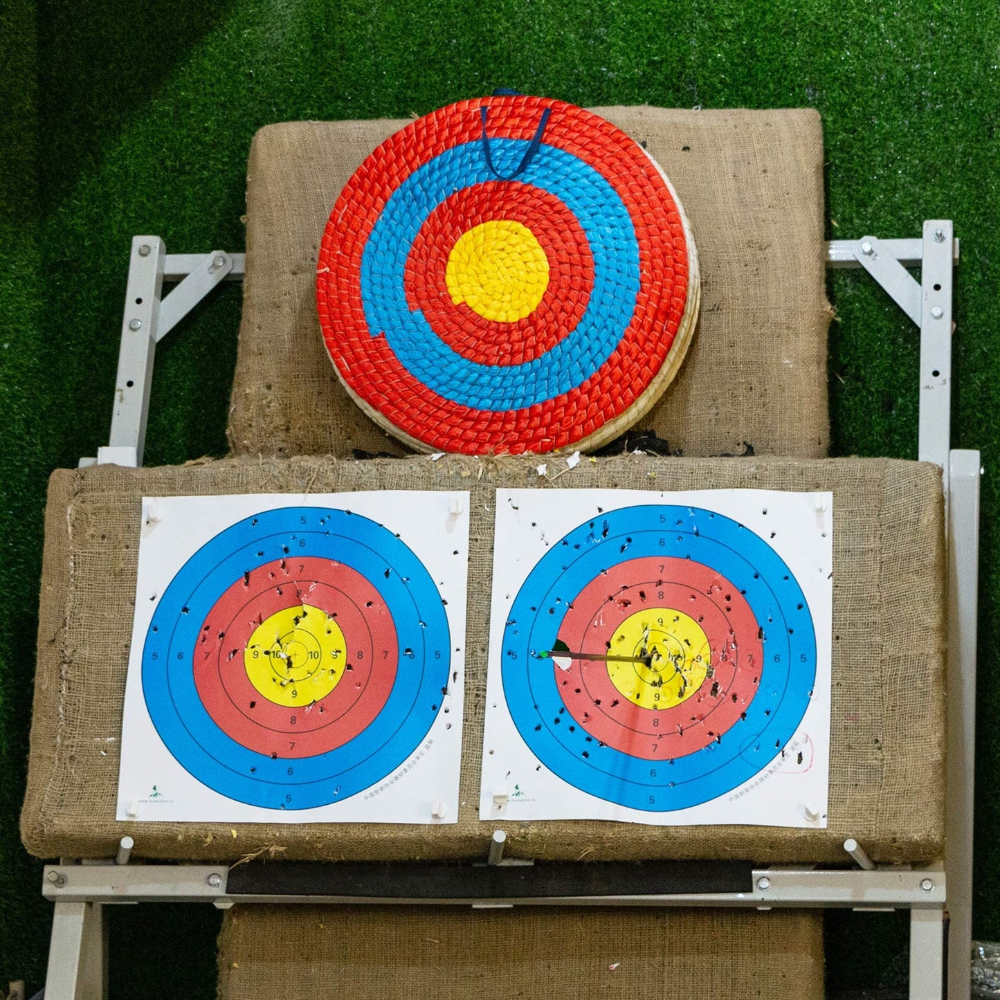 Archery Target 5 Layers 20 inch Traditional Solid Straw Archery Target 4 inch Thickness Hand-Made Arrows Target for Outdoor Shooting Practice (20inch / 5 Layers)