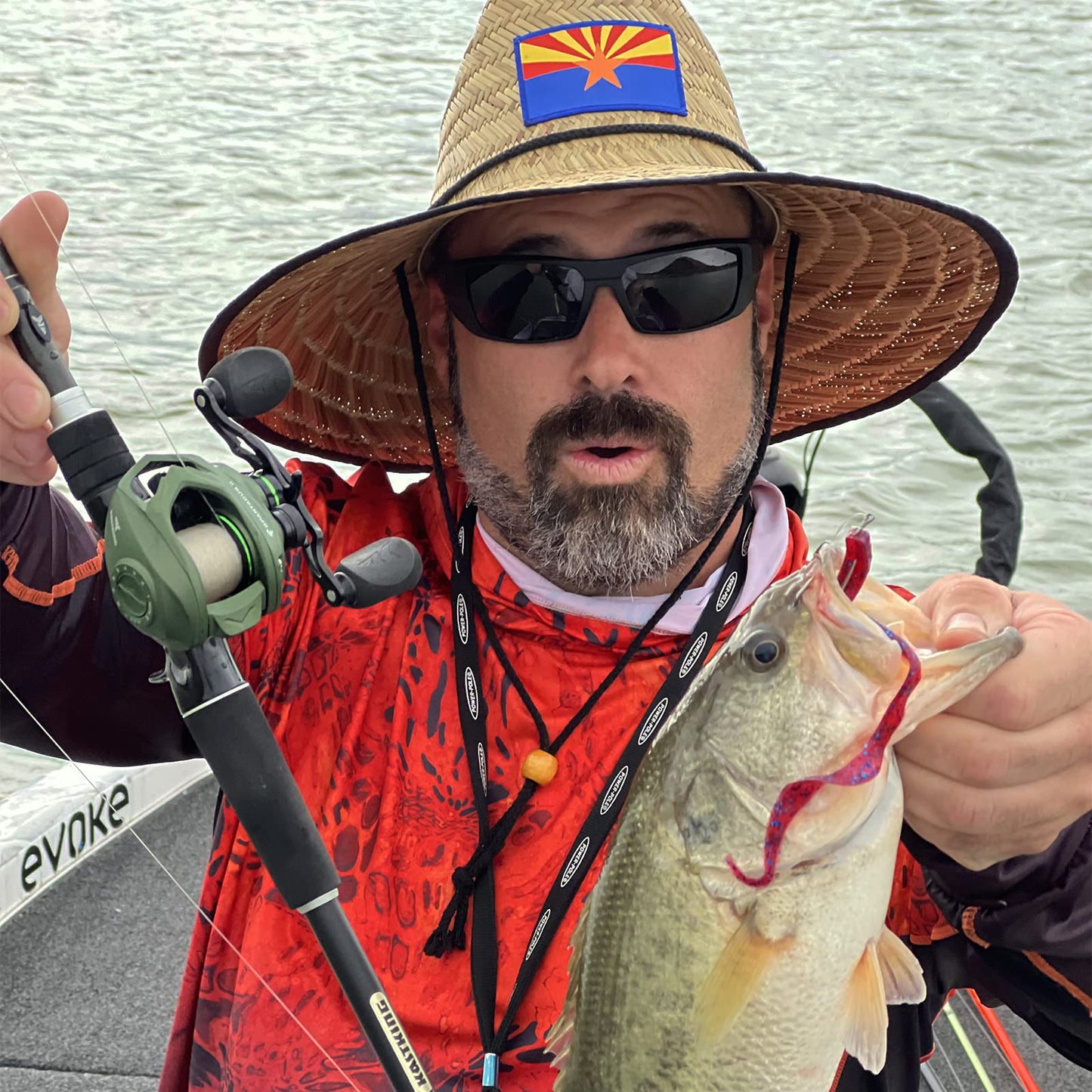 KastKing Spartacus II Baitcasting Fishing Reel, 6oz Ultralight, Super Smooth with 17.6 LB Carbon Fiber Drag, 7.2:1 Gear Ratio, 39mm Palm Perfect Lower Profile Design,Stryker Green,Right Handed