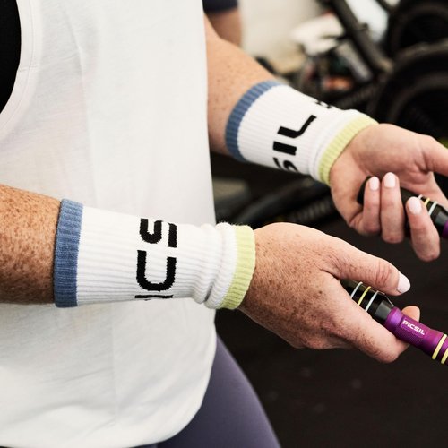 PICSIL Cotton Wrist Sweatbands, Absorbent and Stretchable Wrist Bands for Working Out, Wrist Sweat Bands for Fitness and Tennis, Anti Chafing Wristbands for Men and Women, 1 Pair (Tan)