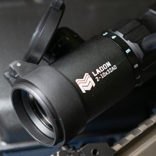 Monstrum Ladon 2-10x32 MPVO Rifle Scope with AO Adjustable Objective and Offset Scope Mount | CM9