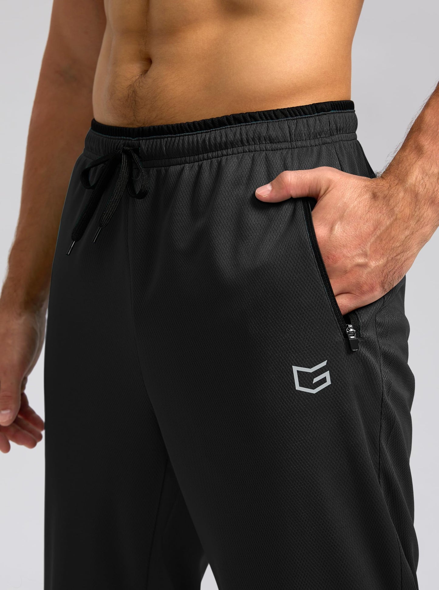 G Gradual Men's Sweatpants Mesh Lightweight with Zip Pockets Breathable Quick Dry Athletic Pants for Workout Running (Black, Medium)