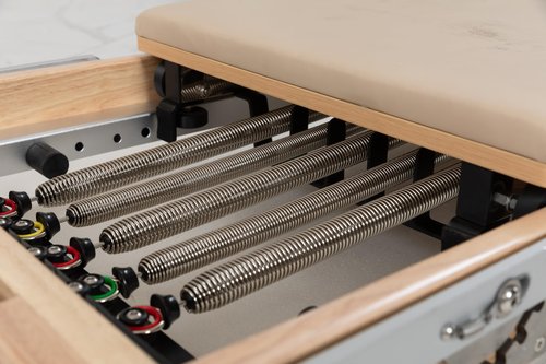 LeisureKing Pilates Reformer Springs 5pcs in Set, Pilate Equipment Accessories Wire Steel Tension Springs, Yoga Fitness Equipment Accessories