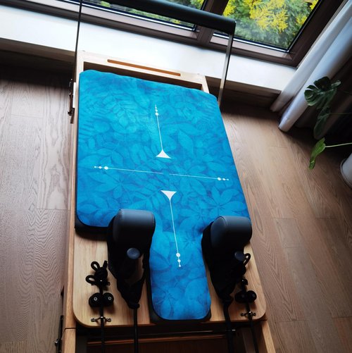 LeisureKing Non-slip Pilates Reformer Mat, Clean Nweat-absorbent, Lightweight and Foldable, Suitable for Pilates Reformer Exercise, Blue
