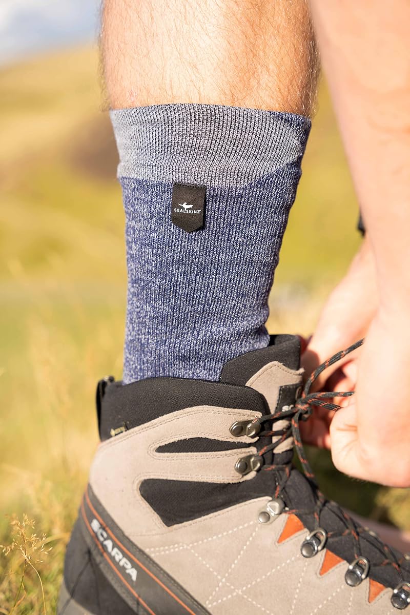 SEALSKINZ Unisex Waterproof All Weather Mid Length Sock - Navy, Large