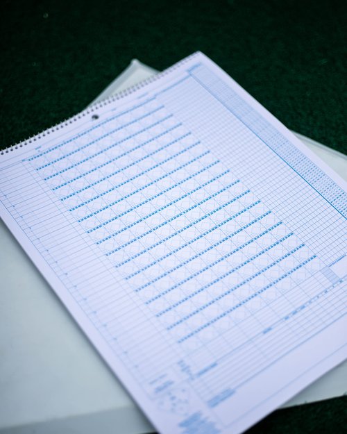 Rawlings | SYSTEM-17 Deluxe System Baseball/Softball Scorebook | Extra-Large 11"x14"
