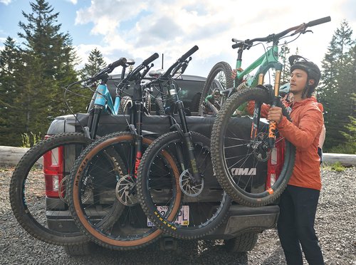 YAKIMA, Gatekeeper Tailgate Pad for Full-Sized Truck Beds, Carries up to 5 Bikes, Black, Medium