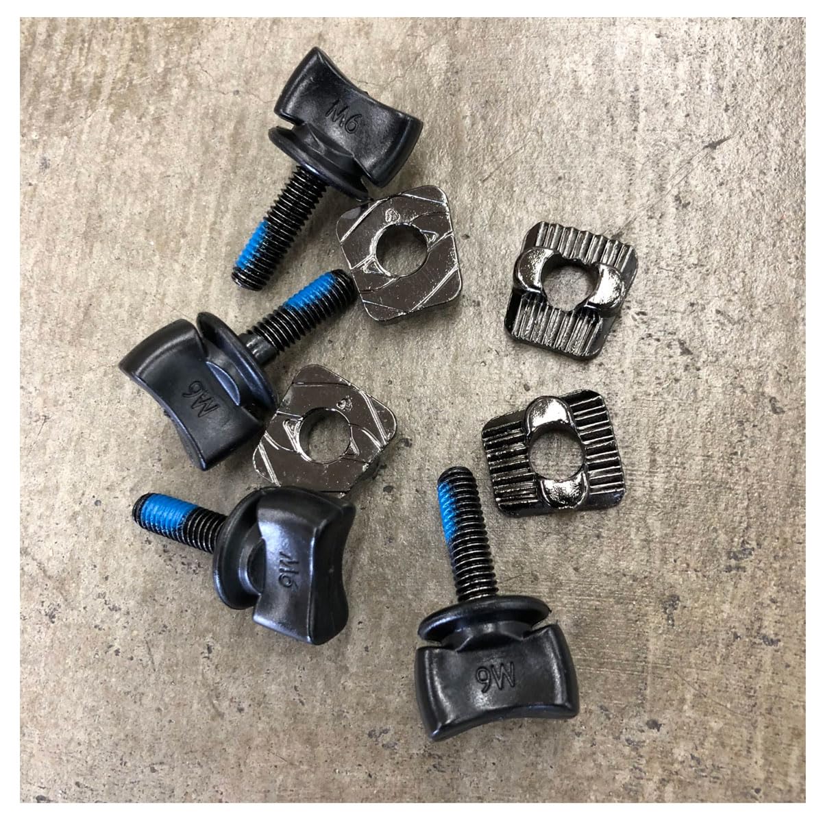 Hyperlite M6 Thumb Screw Hardware Kit (53920830)