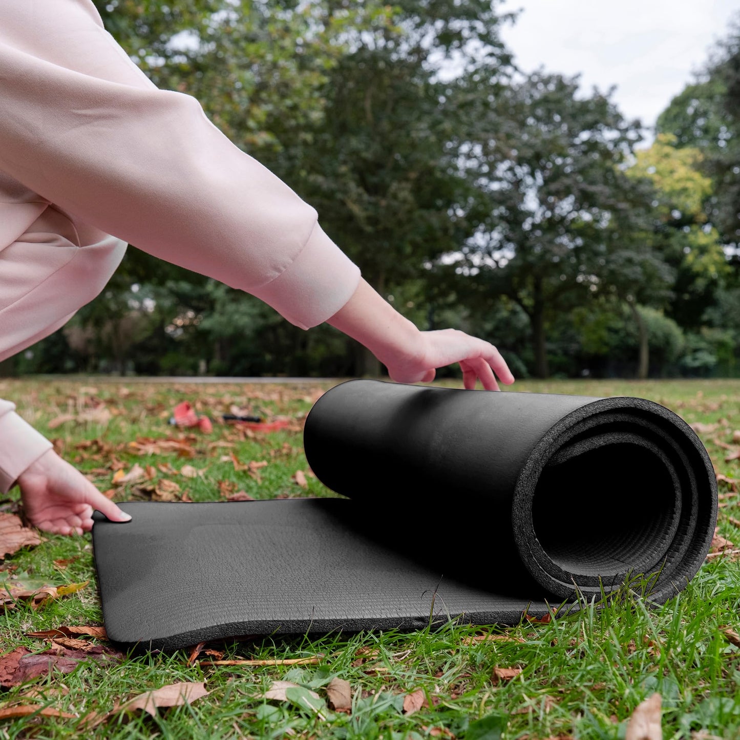 Yoga Mat, One-Inch Extra Thick High Density Exercise Mat, Anti-Tear Exercise Yoga Mat with Carrying Strap, Suitable for Various Yoga Exercises
