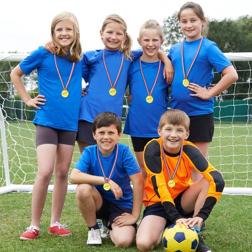 Sotiff 100 Pcs Kids Plastic Winner Award Medals Gold Winner Medals for Parties, Games, Sports, Dress up and More, 1.4 x 1.7 Inches