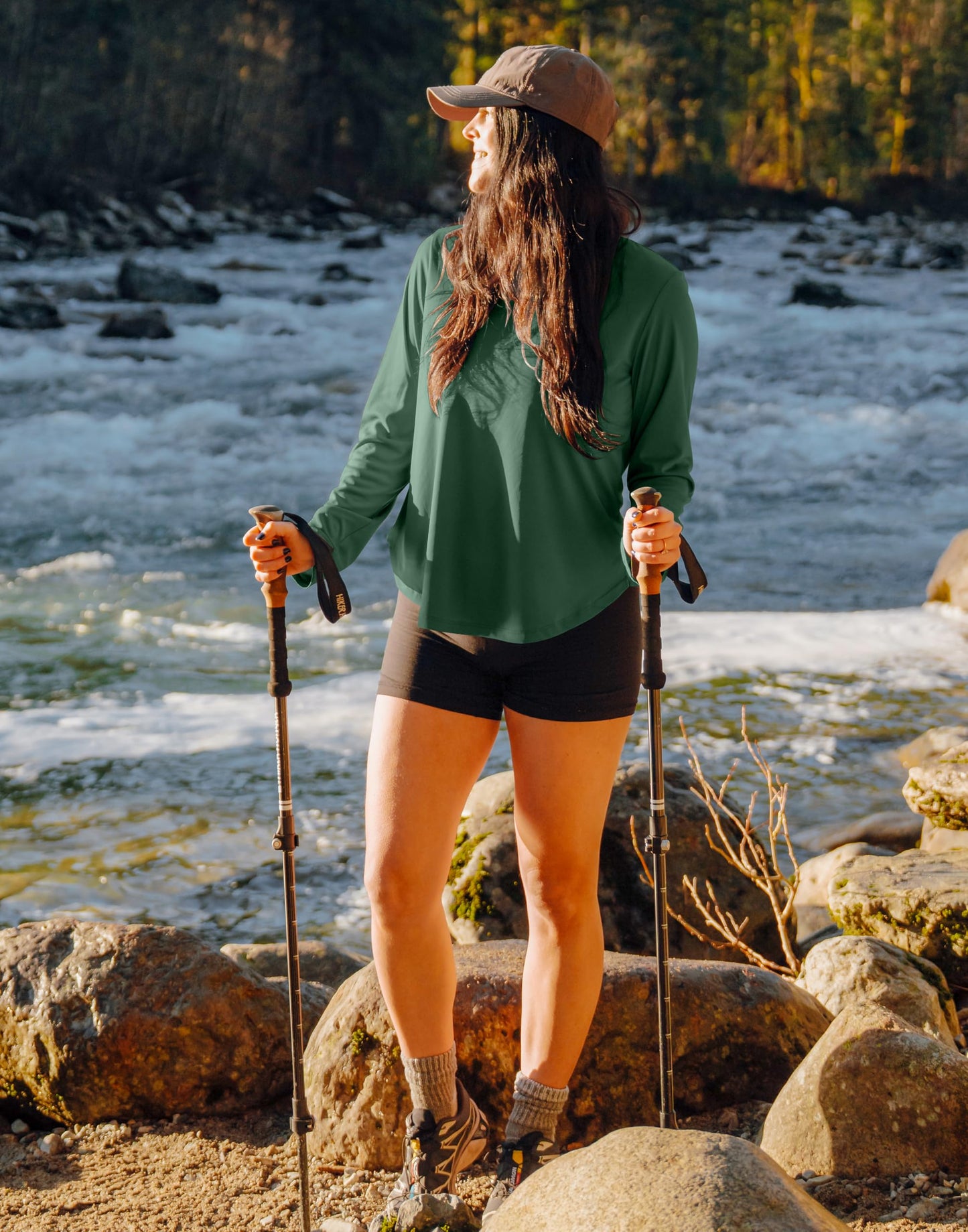SANTINY Lightweight Long Sleeve Workout Tops for Women Breathable Gym Yoga Athletic Running Hiking Top UPF 50+ Sun Shirts (Green_L)