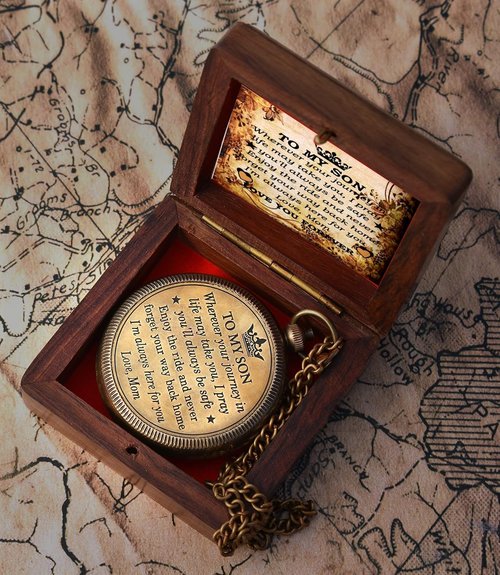to My Son Compass with Wooden Box-Mom to Son Compass–Mother to Son Gifts-Graduation Day Gifts for Son-Hiking Backpacking Compass-Birthday Confirmation Students Baptism Communion Compass for Women Men