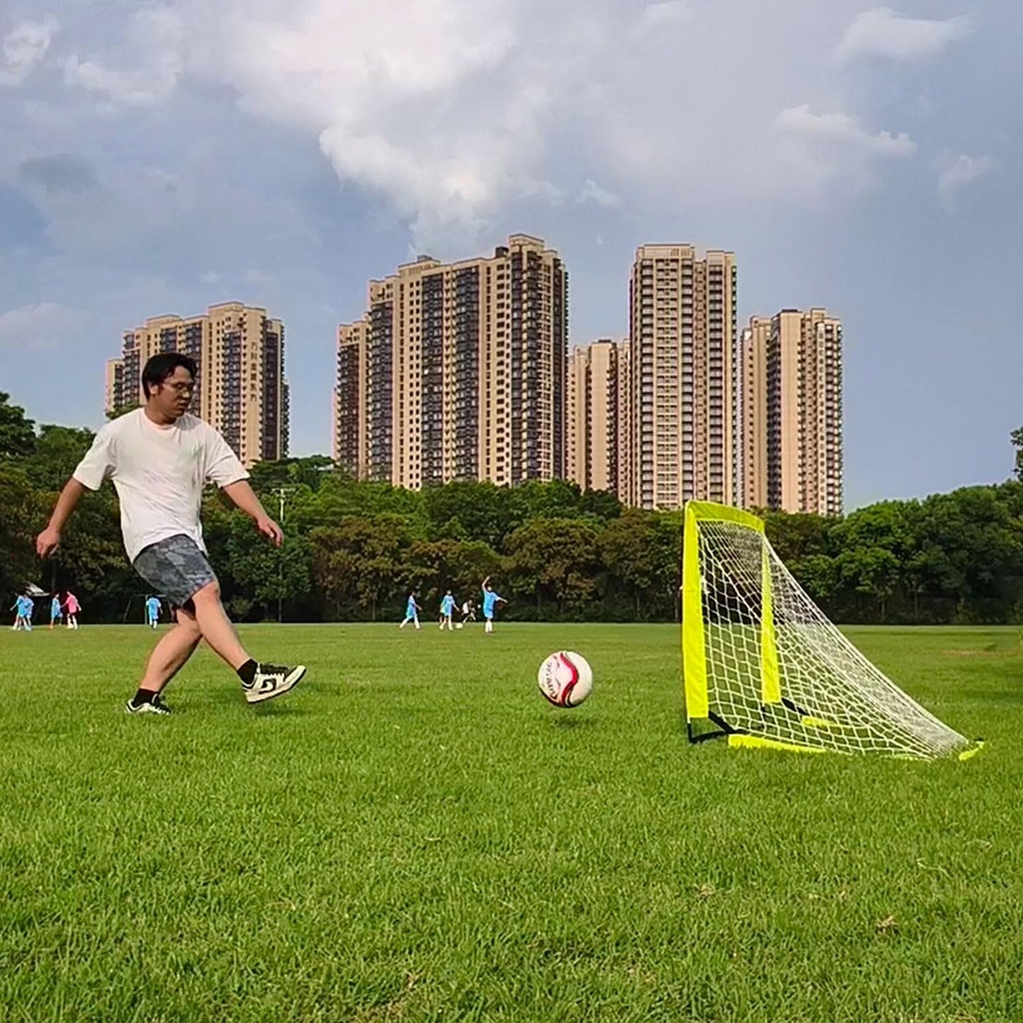6.6x3.3 ft Portable Kids Soccer Goal with Carry Bag for Backyard