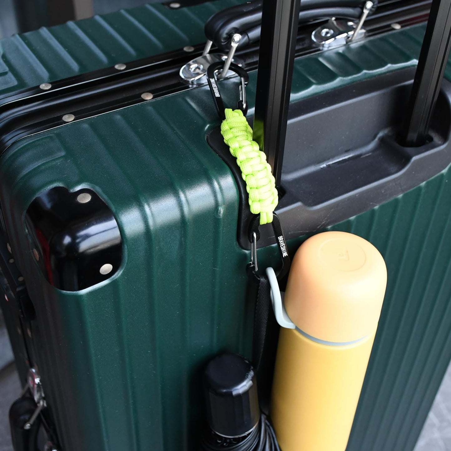 BRAVESHINE Carabiner Keychain Hook with Paracord Strap - 1 Purple 1 Green D Ring Key Clips Para Cord Lanyard Hanger Stroller Hooks for Water Bottle, Belt Loop Keys, Backpacks, Boys, Girls, Men, Women