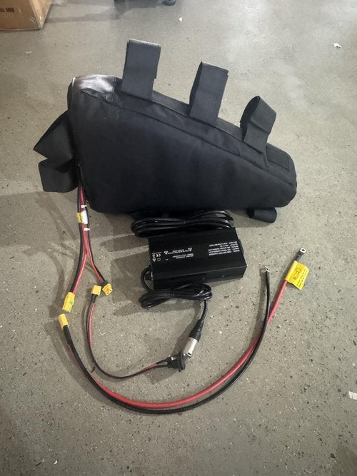YQJYNVB 72V 20AH Electric Bike Triangle Lithium Battery Pack with 80A BMS and 5A Charger for 3000W E-Bike Motor kit