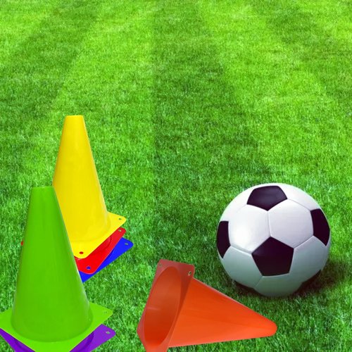 LCPQMZGH 12Pcs Plastic Traffic Cones Mini Sport Cones for Basketball Football Drills, Indoor Outdoor Games Activity Festive Events - 7 Inch Red Plastic Cones