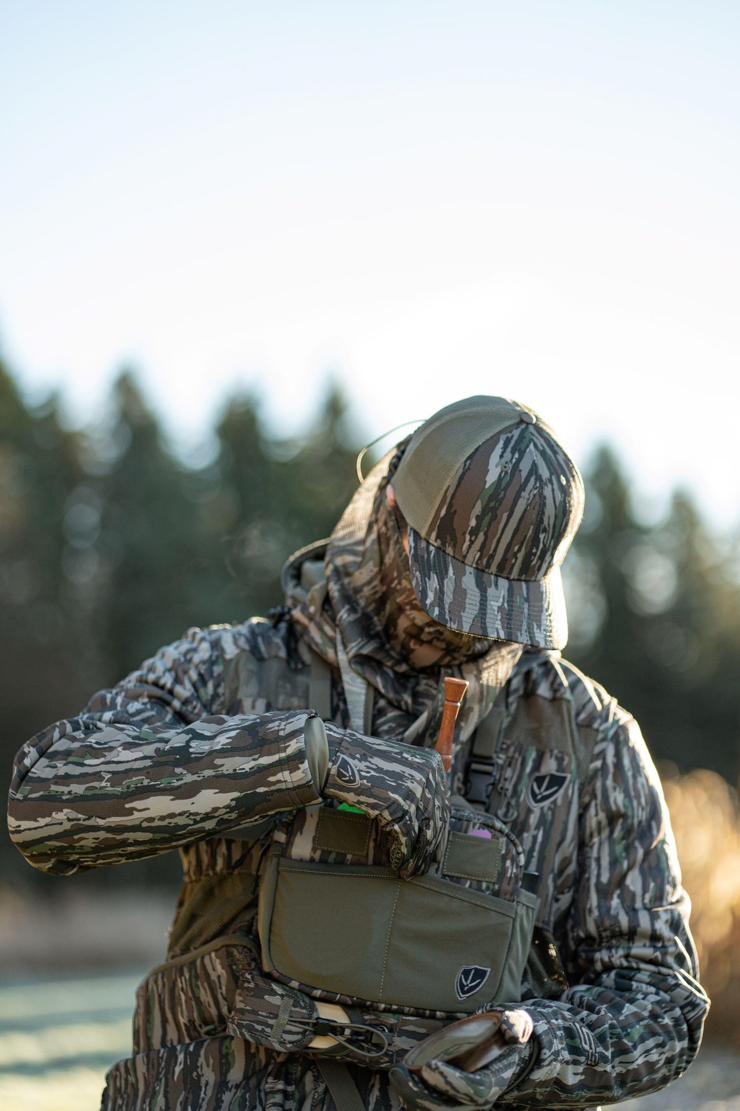 BLOCKER OUTDOORS Finisher Customizable Camouflage Hunting Gloves (MO Bottomland Original, Medium)