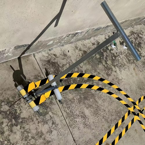 Lightweight Sports Field Marking Machine, Bend-free Court Marking Machine with Rollers, Concrete Floor Line Formwork Kits for Parking Lots, Basketball Courts and Tennis Courts