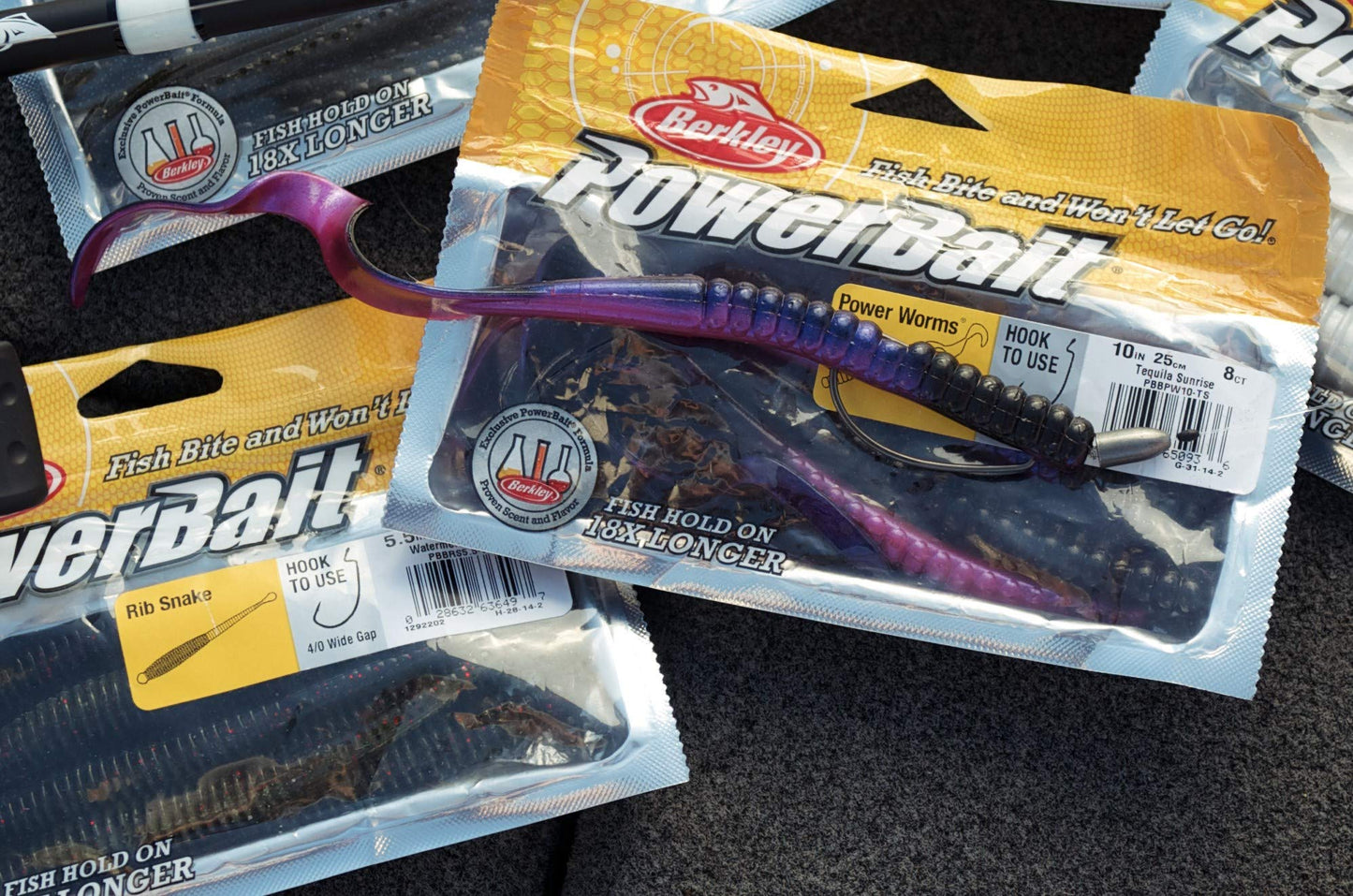 Berkley PowerBait® Power Worm Fishing Bait, Black Blue Fleck, 7in | 18cm, Irresistible Flavor, Classic Curly Tail Worm Profile, Ideal for Spring, Summer and Fall Fishing