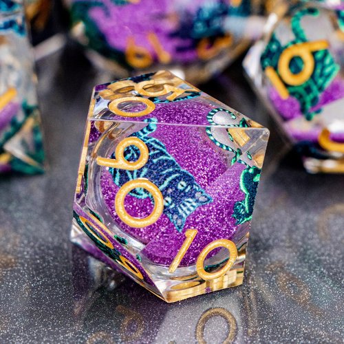 OGCOPHEN DND Cat Dice 7PCS Polyhedral Sharp Edge Dice Set with Gift Case for Dungeons Dragons Role Playing Game, RPG Resin D and D Dice D6 D8 D10 D12 D20 D% (Gold Purple)