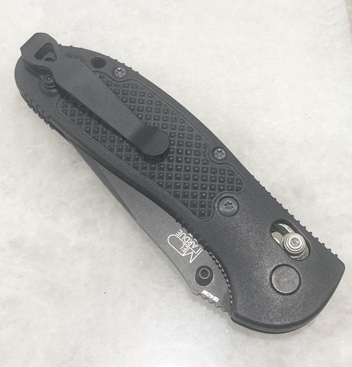 Deep Carry Pocket Clip for Benchmade 551 Griptilian Knife, Flat Black Steel, Textured Surface