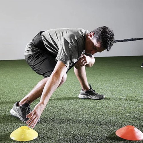 MIVERYEA 25/50 Pack Disc Cones for Sports Drills, Agility Training Cone for Soccer, Football, Basketball, Coaching, Practice Equipment with Carry Bag and Holder, 5 Color
