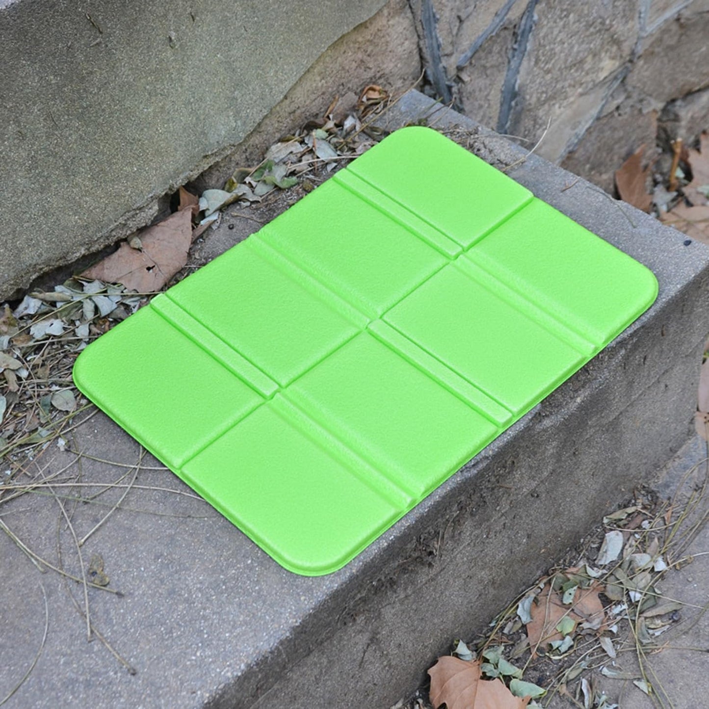 1PC Portable Folding Outdoor Cushion, Moisture - Proof Foam Mat for Grass Field, Black