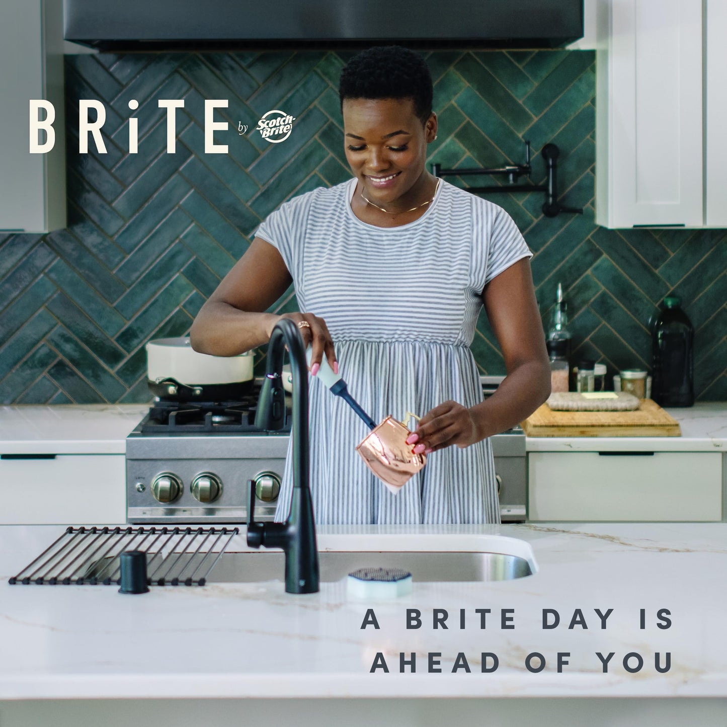 Brite by Scotch-Brite Limited Edition 2-in-1 Straw and Bottle Brush Set, Sleek and Stylish Bottle Cleaner Brush with 360-Degree Bristles and Hidden Straw Brush