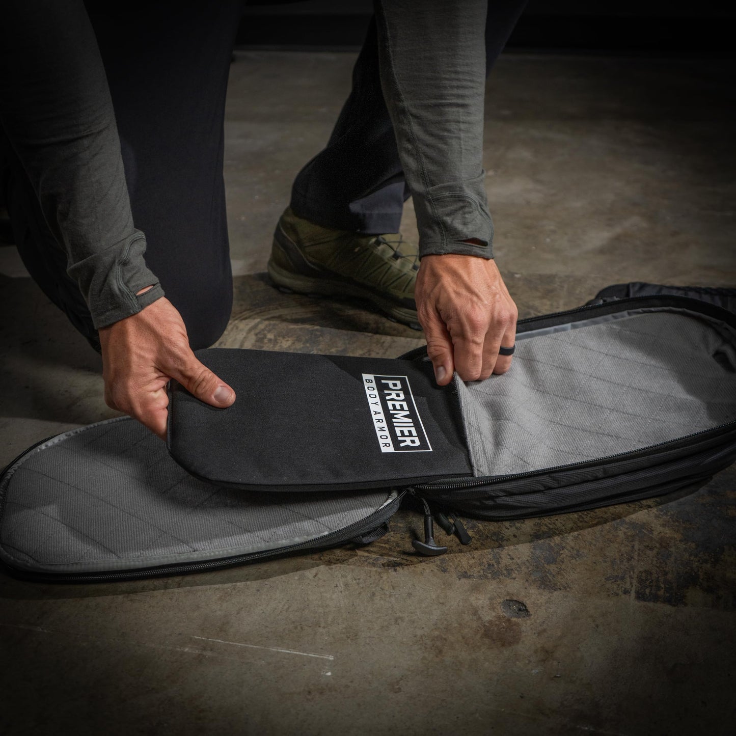 Eberlestock Fade Sling Tactical Crossbody Bag for Men – EDC Sling Backpack with Concealed Carry Compartment, Hydration Pass-Through, Loop Lined Pockets – 14”x9”x4.5”, 573 Cu In – Steel