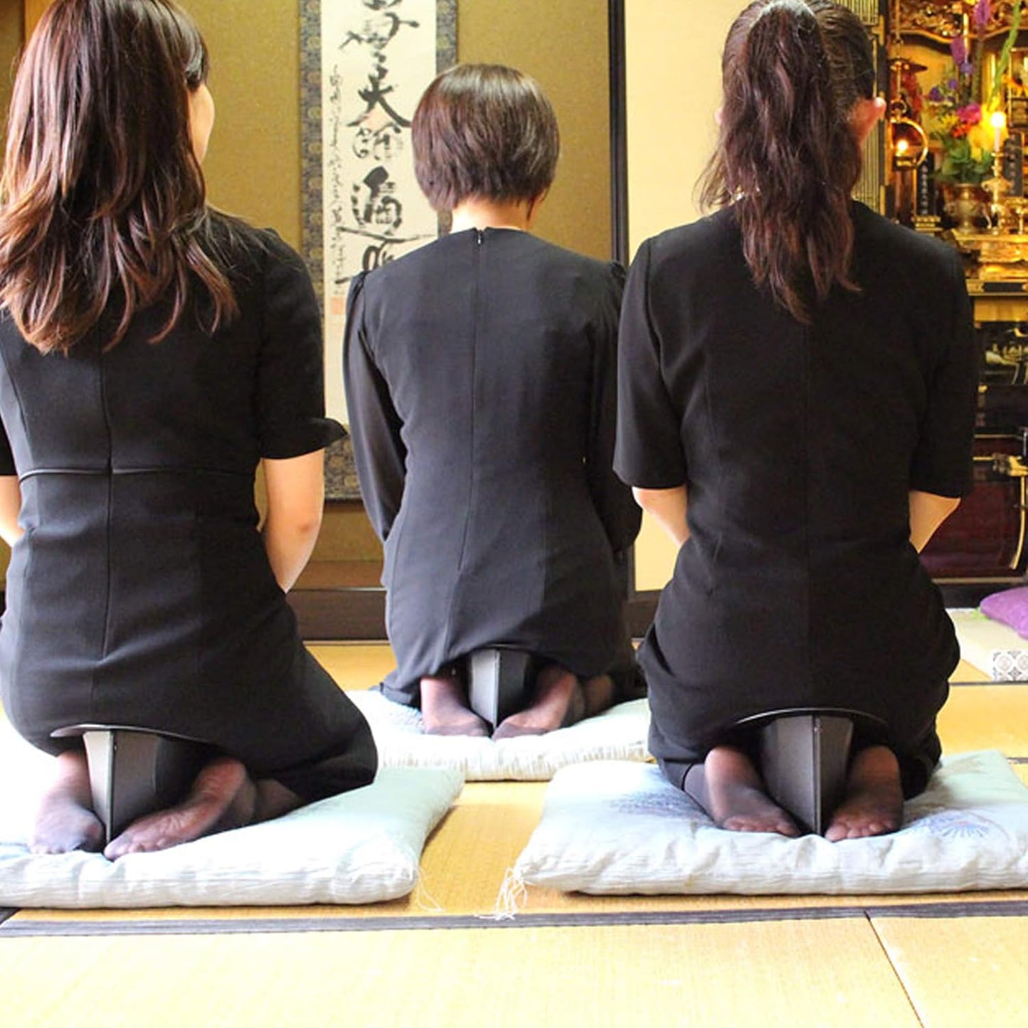 IPPINKA Foldable Meditation Kneeling Bench (Seiza), Portable and Lightweight, 5.3 in, 180g, Black