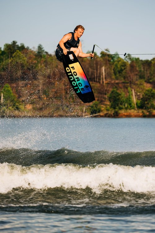 Liquid Force 2024 Trip 139cm Wakeboard with Index Size 8-12 Wakeboard Bindings Package