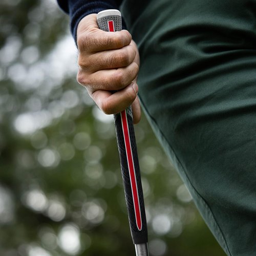 Golf Pride Multi-Compound Plus-4 Align MAX Midsize Grip – Raised Ridge for Consistent Hand Placement, 60R Core, 67g – Moisture-Wicking Cord, Enhanced Feel & Clubface Control