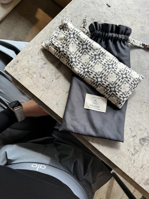 Balanced Yoga Stuff BYS Weighted Lavender Eye Pillow, Organic Cotton Fabric, Grey and White, with Travel Pouche (with Pouche, Grey)
