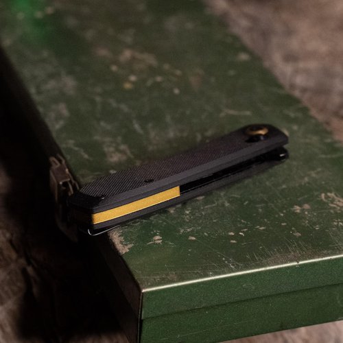 OUTDOOR EDGE - SENTINEL - 3.15" Black Oxide Coated Drop Point Steel Blade, Smooth Opening Ambidextrous Cross Bar Lock For Men or Women, Non-Slip Black G10 Scales Handle, Perfect for Hunting, Fishing, Camping & Survival.