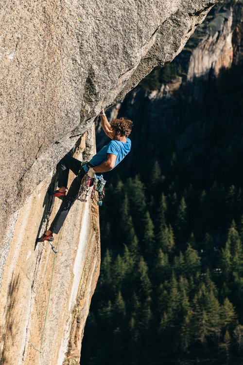 Wild Country Friend Rock Climbing Cams - Lightweight, Active Protection for Trad & Alpine Climbing - Multicolored - 1-3