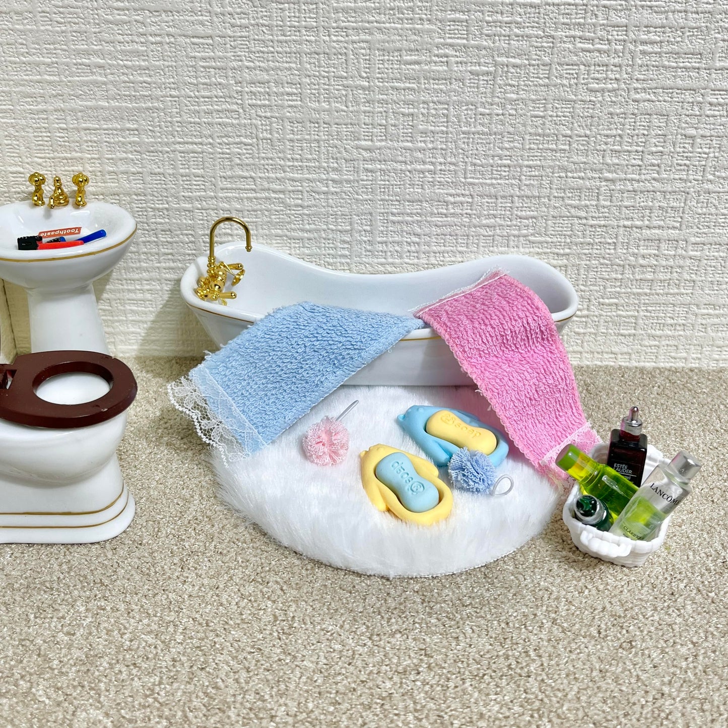 SAMCAMI Miniature Dollhouse Accessories, Mini Fashion and Dollhouse Bathroom Acessories, Mini Stuff, Miniature Makeup