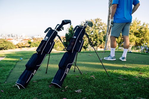 Sunday Golf - Lightweight Sunday Golf Bag with Strap and Stand – Easy to Carry and Durable Pitch n Putt Golf Bag – Golf Stand Bag for The Driving Range, Par 3 and Executive Courses – 31.5 inches Tall…