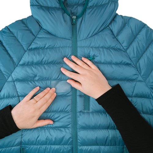 GEAR AID Tenacious Tape Mini Patches for Down Jacket Repair, Black and Clear, six 1.5”x 2.5”
