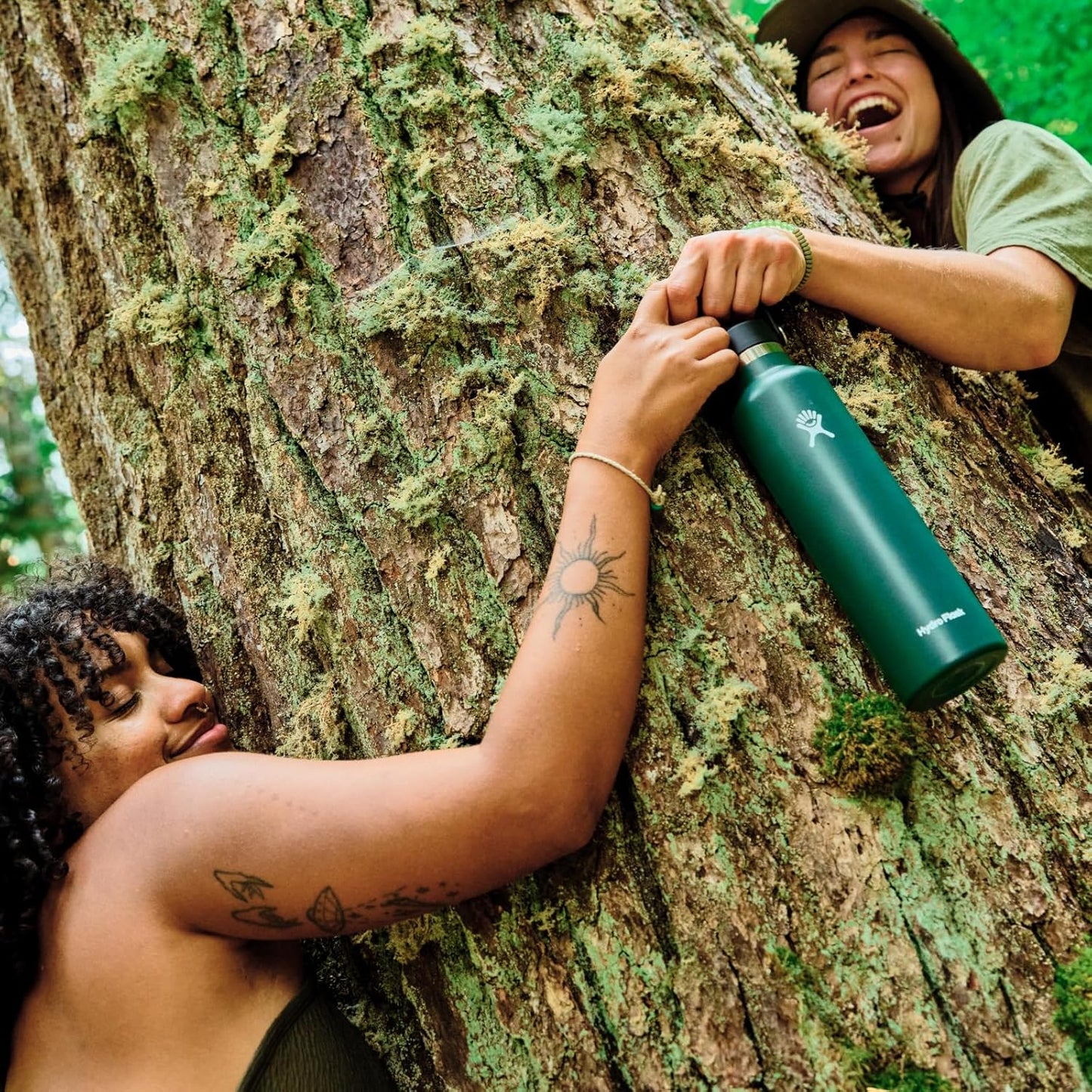 Hydro Flask Water Bottle - Insulated Stainless Steel - Non Spill, Leakproof in 24 Oz White