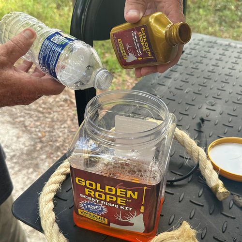 Wildlife Research Center Golden Rope Scent Rope Concentrate – Hunting Scent for Existing Golden Rope or Any Rope Scrape Setup – Get The Attention of Deer and Keep Them Coming Back – 4 FL OZ