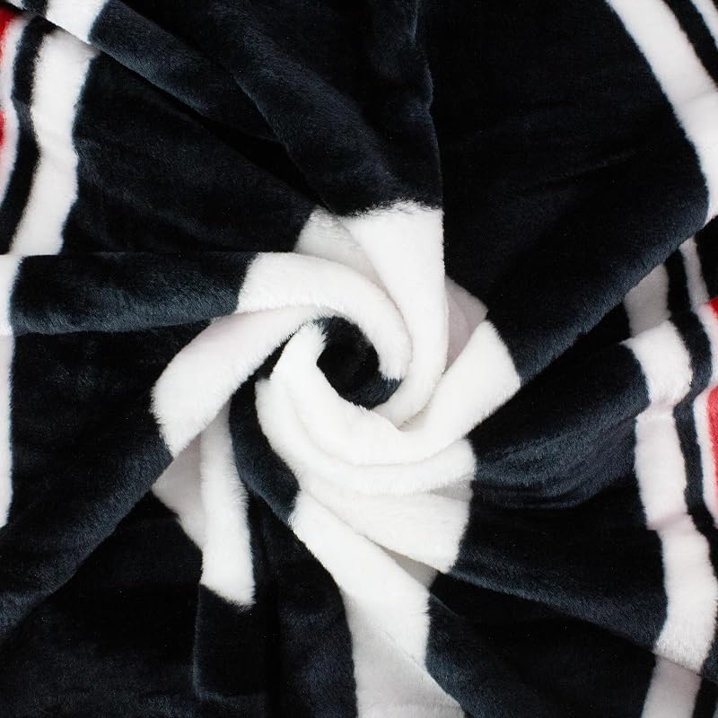 Georgia Bulldogs Raschel Throw Blanket - 60 x 50 in (Variation: Georgia Bulldogs)