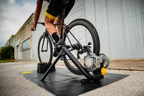 Saris ‎Front Wheel Riser Block (15.25 x 13.5 x 6.25) for Indoor Bike Trainer, Stackable, 3 Different Climbing Heights
