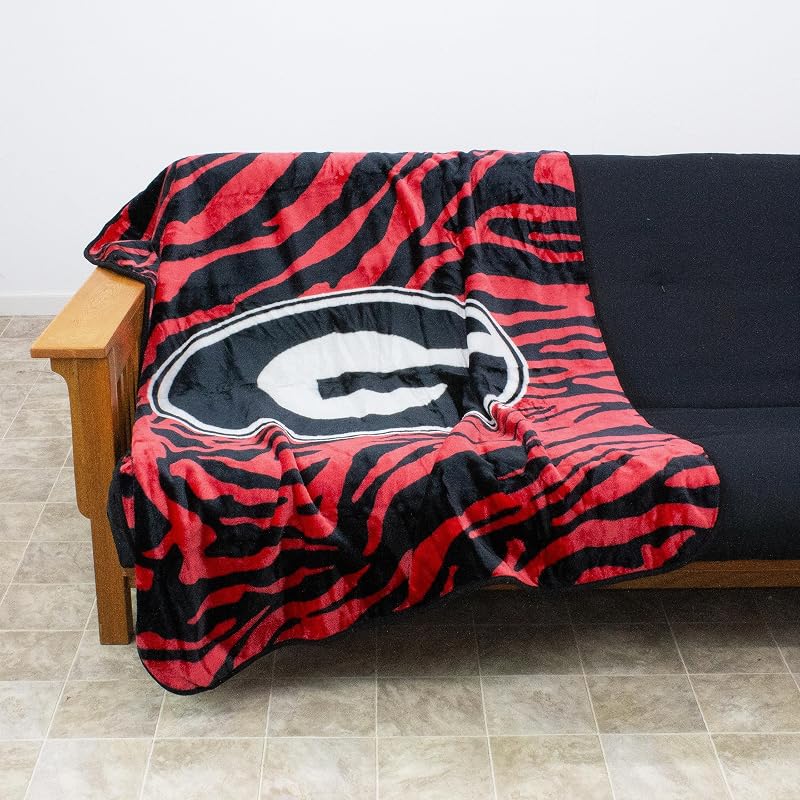 Georgia Bulldogs Raschel Throw Blanket - 60 x 50 in (Variation: Georgia Bulldogs)